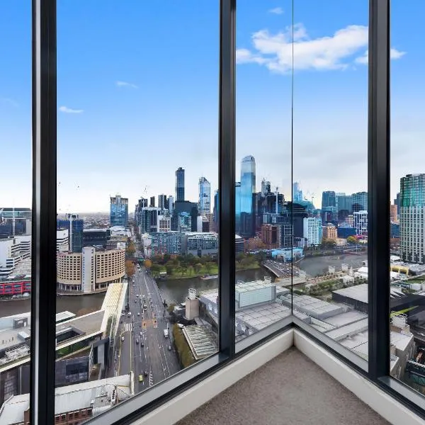 Crown Suites、メルボルンのホテル