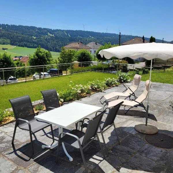 Les petits Rosiers, hotell sihtkohas Tramelan