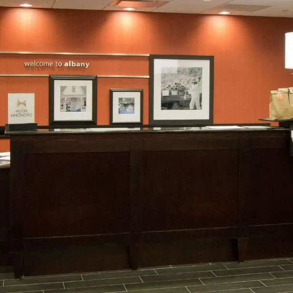 Hampton Inn & Suites Albany at Albany Mall, Hotel in Albany