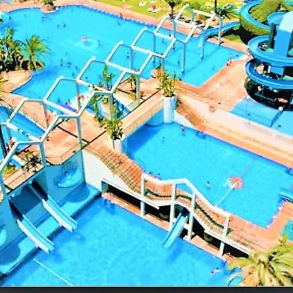 SUN & SEA BENALBEACH, hotel in Benalmádena