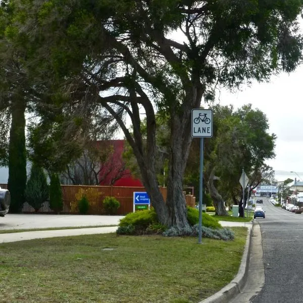 Inverloch Central Motor Inn, hotel en Inverloch