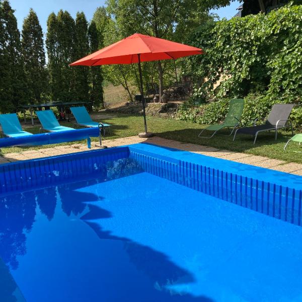 Laura Apartmanház