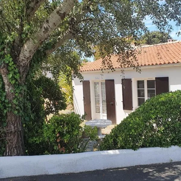 Les Cariatides, hotel v destinaci La Cotinière