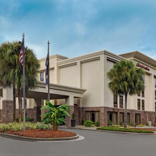 Hampton Inn Patriots Point, hotel in Charleston