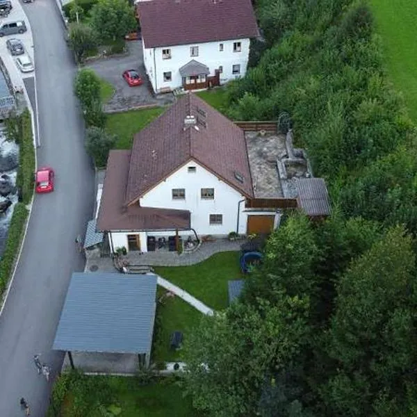 Holiday House Promenade, hotel v destinaci Lunz am See