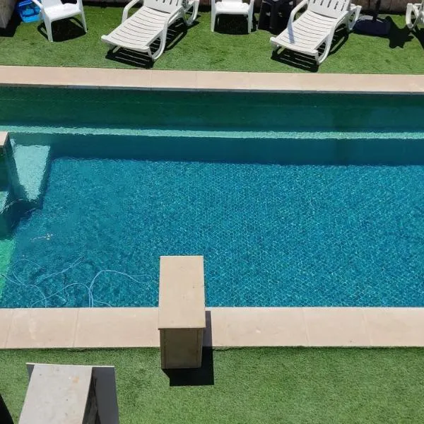 El viso verde luxury suites, hotel in Had Nes