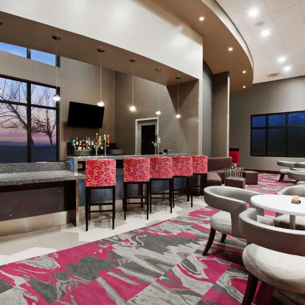 Hampton Inn & Suites Oakland Airport-Alameda, hotel in Alameda