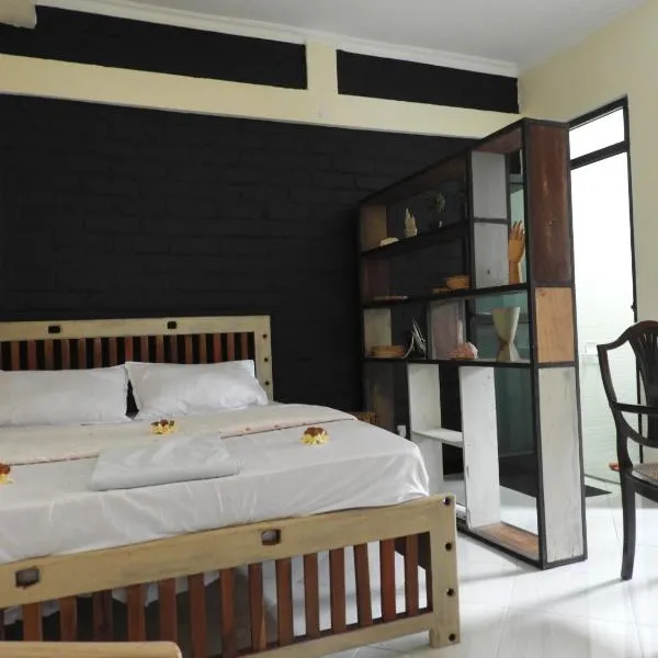 Jogoo rooms, hotel in Dar es Salaam
