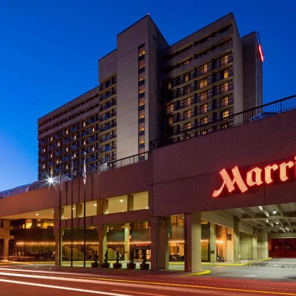 Charleston Marriott Town Center, khách sạn ở Charleston