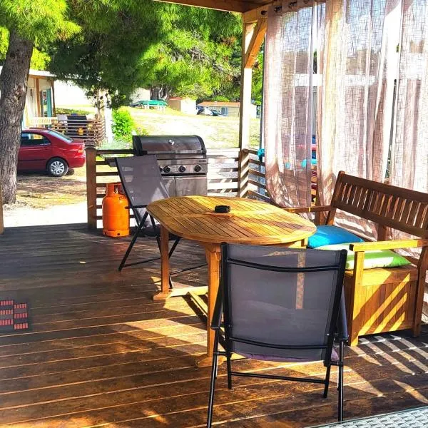 Mobile Homes Aurea Maris - Kamp Dole Živogošće, hotel in Živogošće