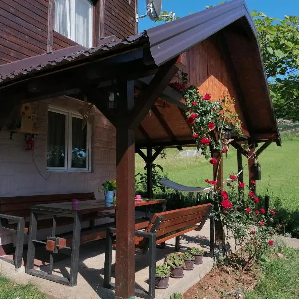 Vikendica moonlight, ξενοδοχείο σε Zaovine