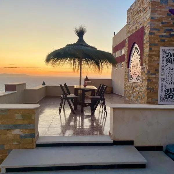 Master Suite in Bellavista Andalucia with Pool and Beach, hotel a Al Matlīn