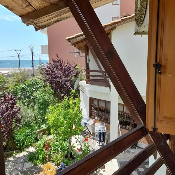 Vila Mitrojorgji, ξενοδοχείο σε Shëngjin