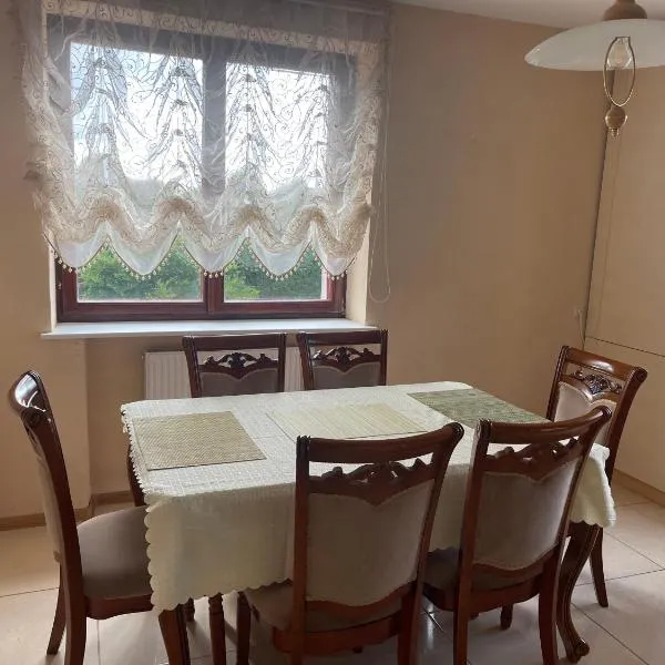 Nida, Hotel in Dreverna