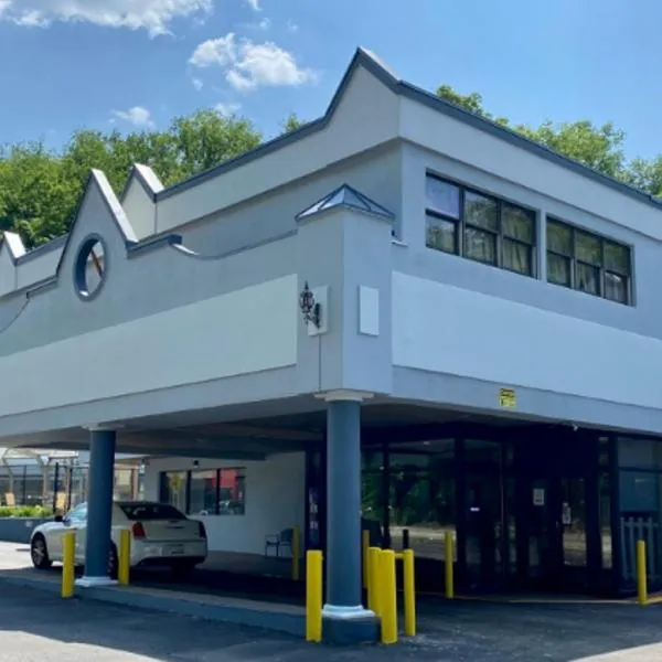 匹兹堡戴斯旅馆，位于匹兹堡的酒店