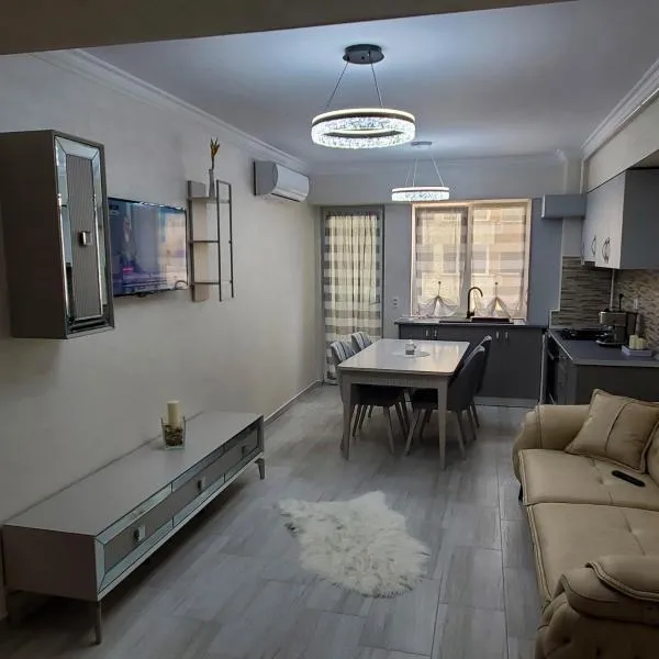 Luxury Apartament Bacovia, ξενοδοχείο στο Μπακάου