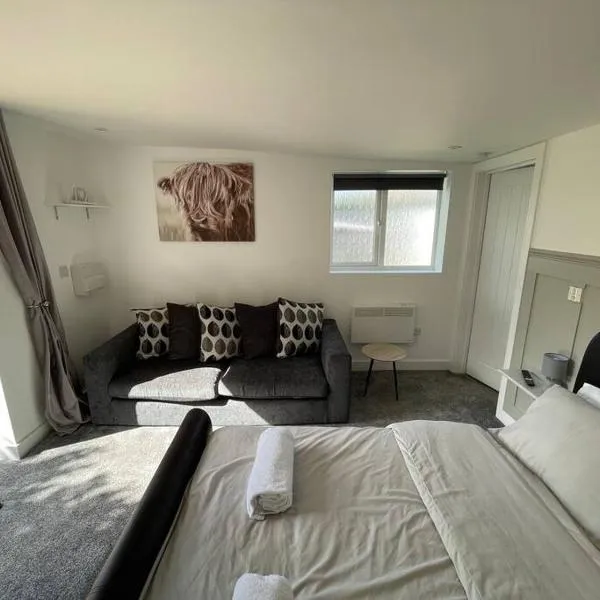 Moonshill Lodge in Somerset, hotel in Downhead