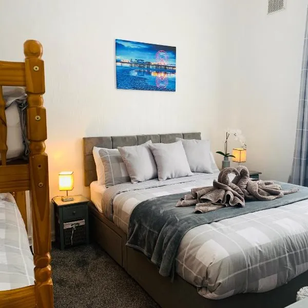 The WhiteHouse Holiday Apartments, hotel in Blackpool