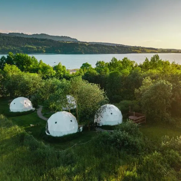 Glamping Biała Czapla z balią nad jeziorem czorsztyńskim: Maniowy şehrinde bir otel