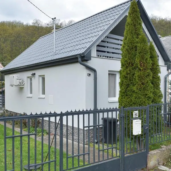 Singh Kuckó Bogács, hotel v destinaci Bogács