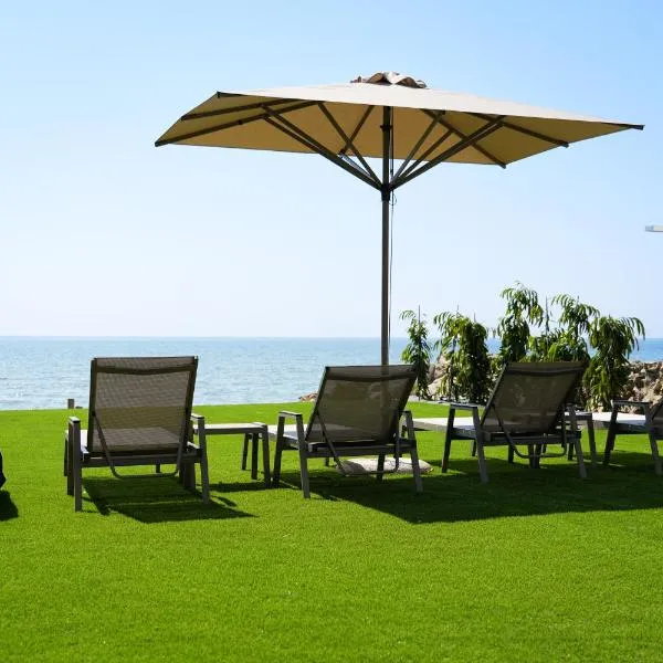 Meneou Houses by the Sea, hotel em Lárnaca
