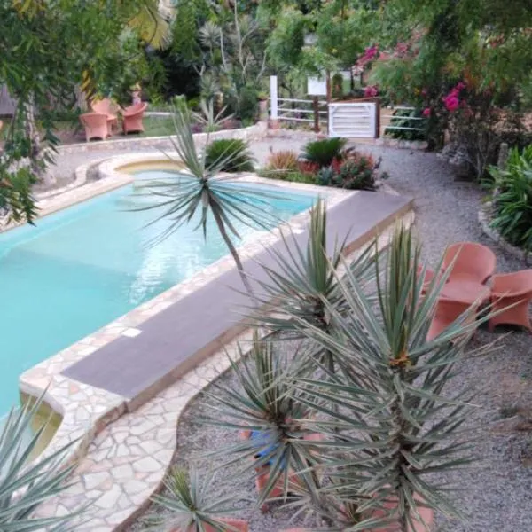 Kokrobite Gardens Restaurant and Guest House, hotel in Kokrobite