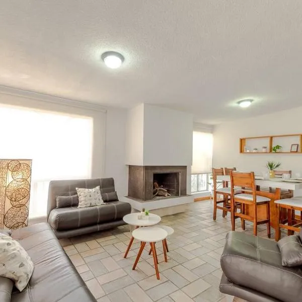 Casa Boho. Hermosa casa equipada céntrica, ξενοδοχείο σε Chihuahua