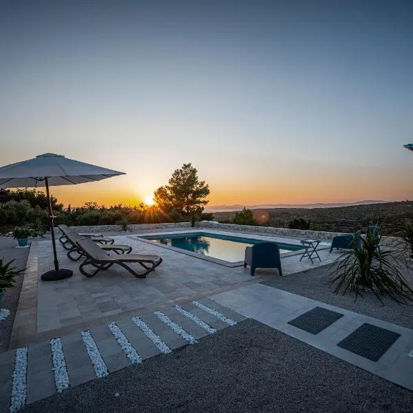 Holiday house DM – hotel w mieście Bobovišća