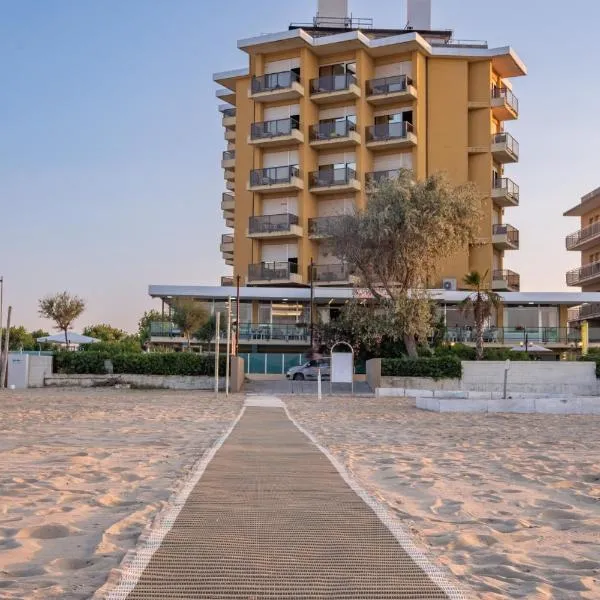 Hotel Crown, hotel in Rimini