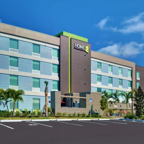 Home2 Suites by Hilton Fort Myers Colonial Blvd, hotelli kohteessa Fort Myers