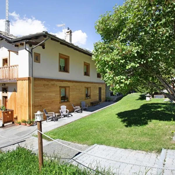 Maison Grange 1, hotel in Pila