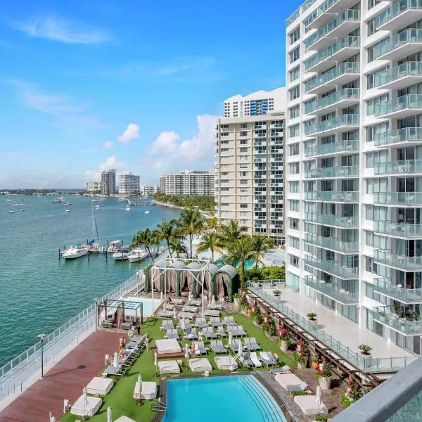 1100 West South Beach Luxe Miami Condos by Joe Semary, Hotel in Miami Beach