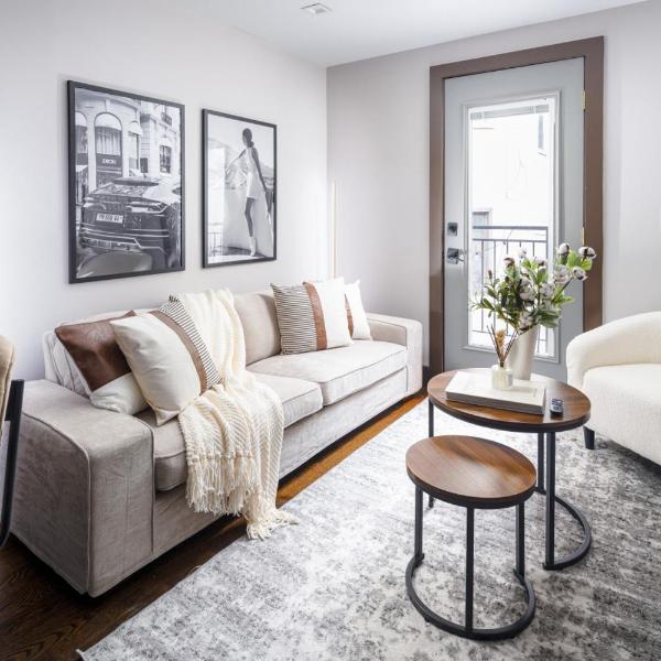 Modern Luxury 3BD and 2BA in the Heart of East Village, New York