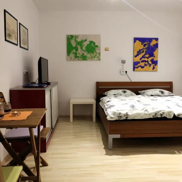 Studio Marjetica, hotel u gradu Zgornje Gorje