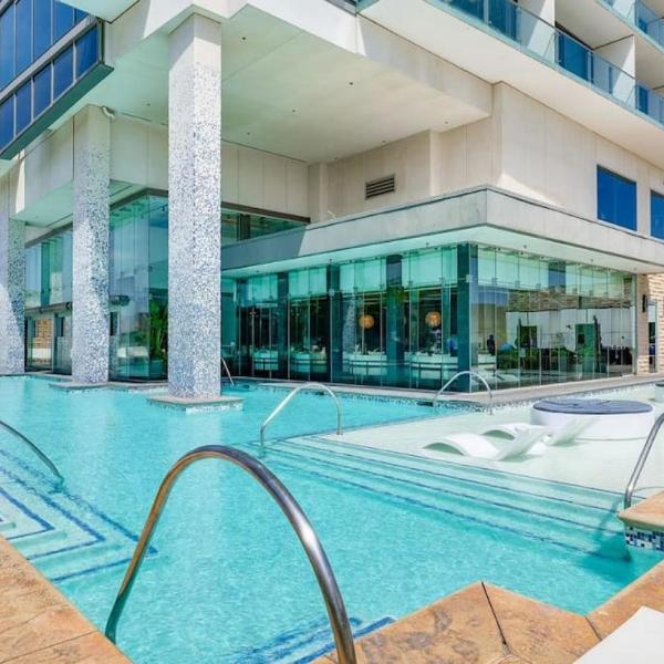 Palms Place Residence Deluxe Suite with Pool and Gym, Las Vegas
