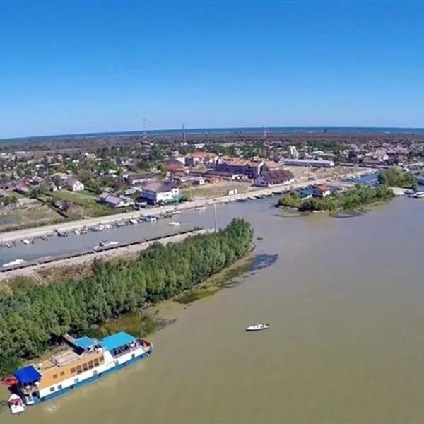 Hotel Plutitor Egreta1, hotel i Sfântu Gheorghe