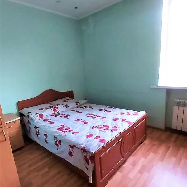 Апартаменти на Воскресенке, hotel in Kyiv