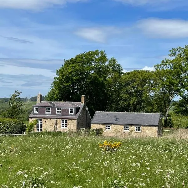 Stay on the Hill - Self Catered Cottages Laverick and Bothy, hotel in Hexham