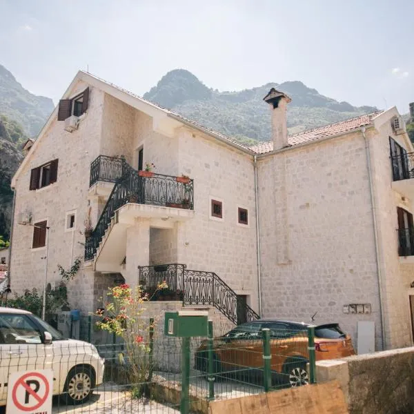 Filip Deluxe Rooms, hotell Kotoris