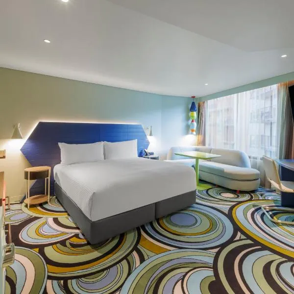 Adge Hotel and Residences, hotel in Sydney