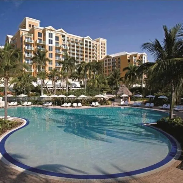 Charming 5 Star Condo Unit Situated at Ritz Carlton-Key Biscayne, hotel in Miami