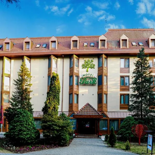Park Hotel Gyula, מלון בגיולה