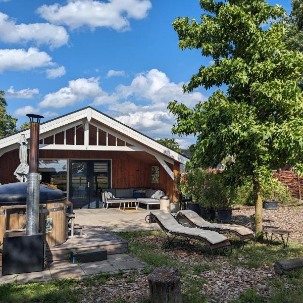 Chalet "Het Biggetje" met hottub