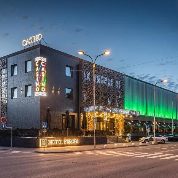 HOTEL EUROPA, hotel in Komárno