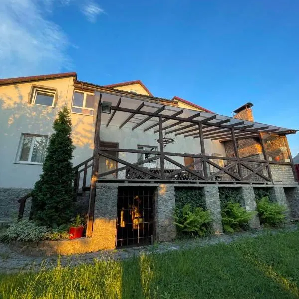 Будинок з Терасою Біля Фонтанів, hotell sihtkohas Uman