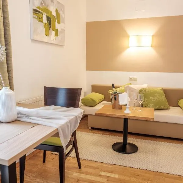 Ferienwohnung im Naturpark Almenland, hotel v destinaci Fladnitz an der Teichalm