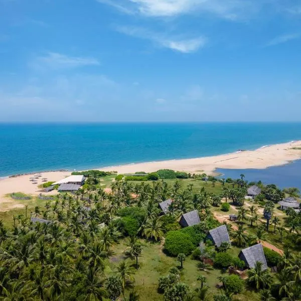 Elements Beach & Nature Resort, hotel in Kalpitiya