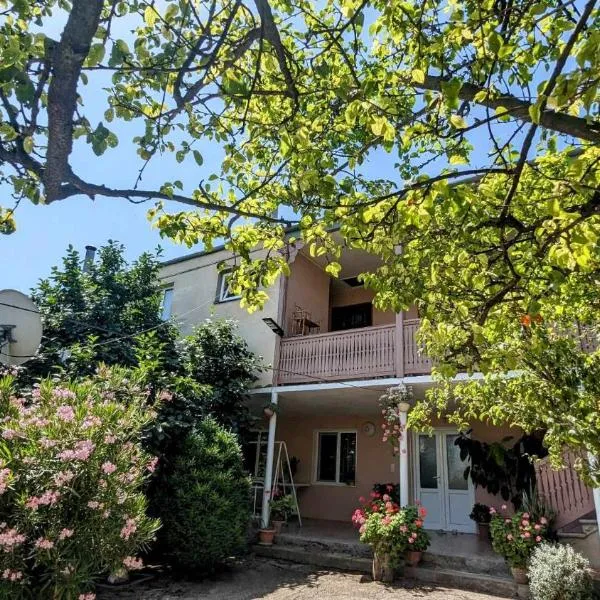 Kakheti Apartment, hotel in Dedoplis Tskaro