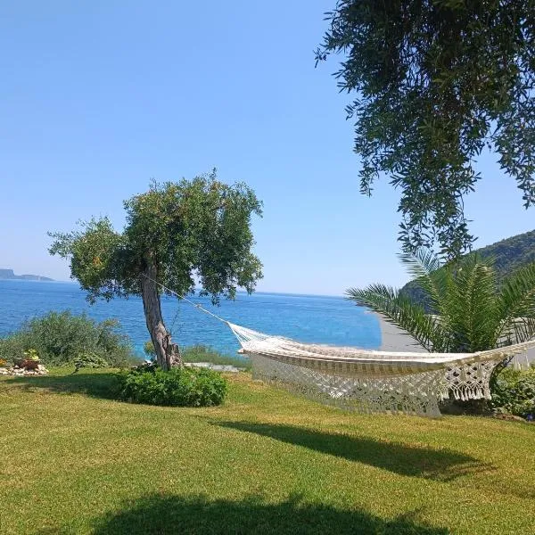 Elina Apartments, hotel in Parga
