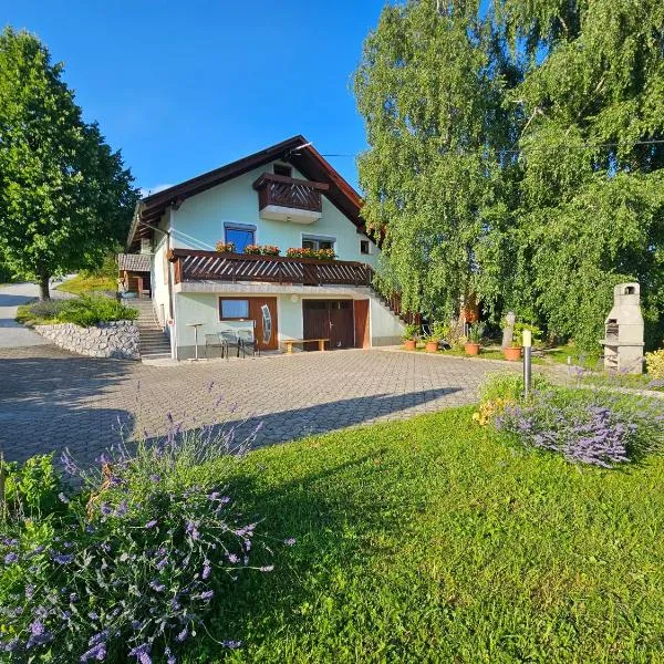 zidanica Bunderšek, hotel en Šentjanž